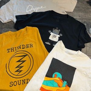 LOT OF 4 ASSORTED TEE SHIRTS SZ L